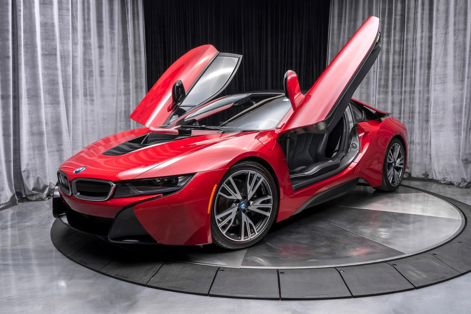 BMW I8 RED